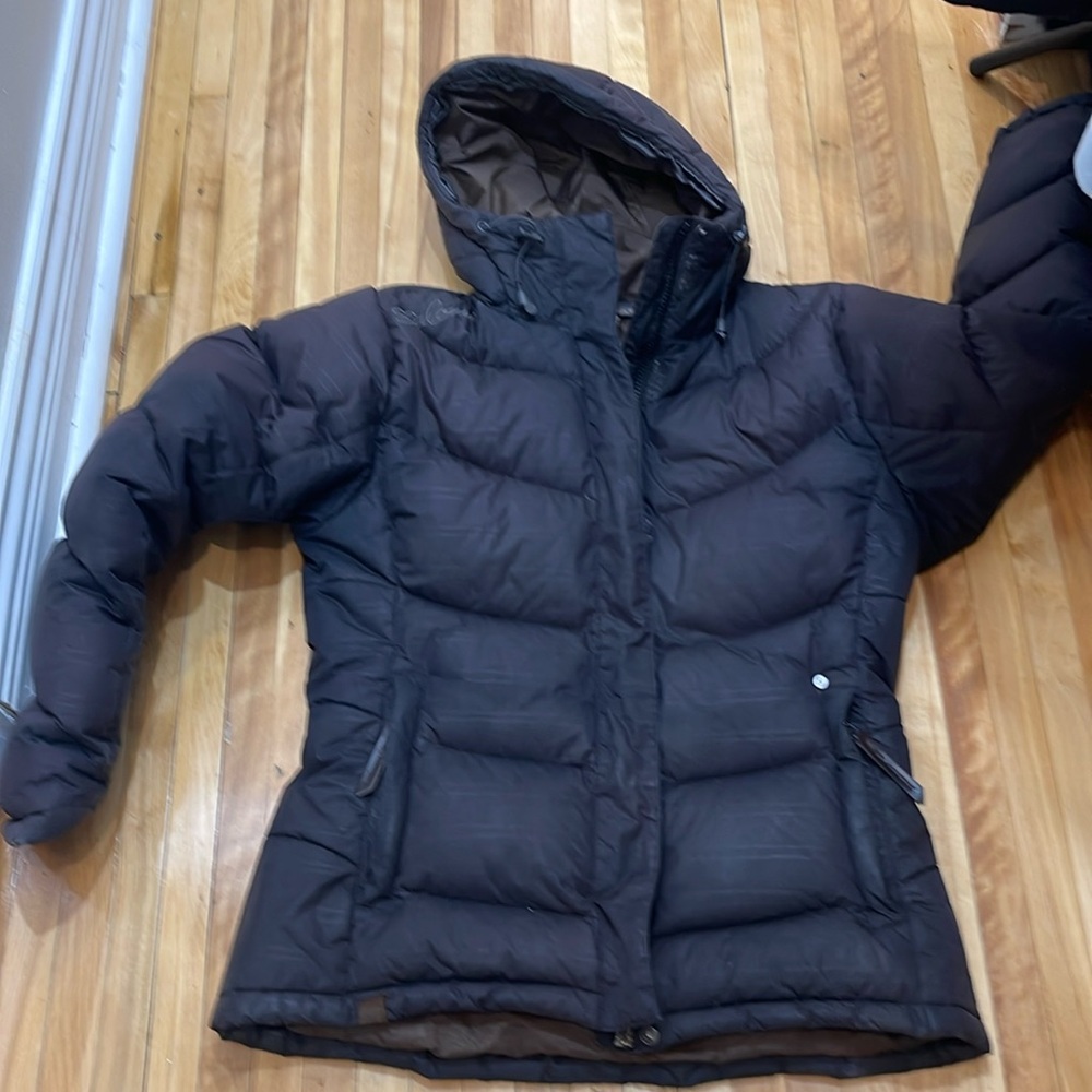Salomon ski jacket. New condition.